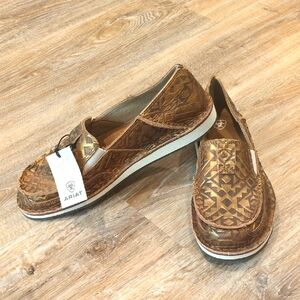 🔔 NWT Ariat Women's Cruiser's Copper and Gold Blanket Emboss size 8 B med